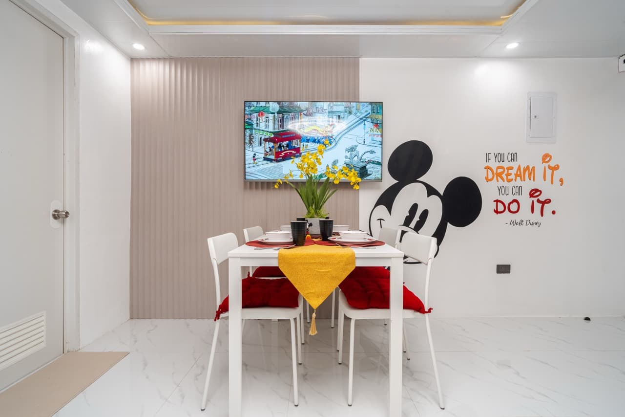 Mickey in Lipa | Family House | Sleeps 11 — 2-Bedroom 2 Floor Property rental in Lipa City, Batangas